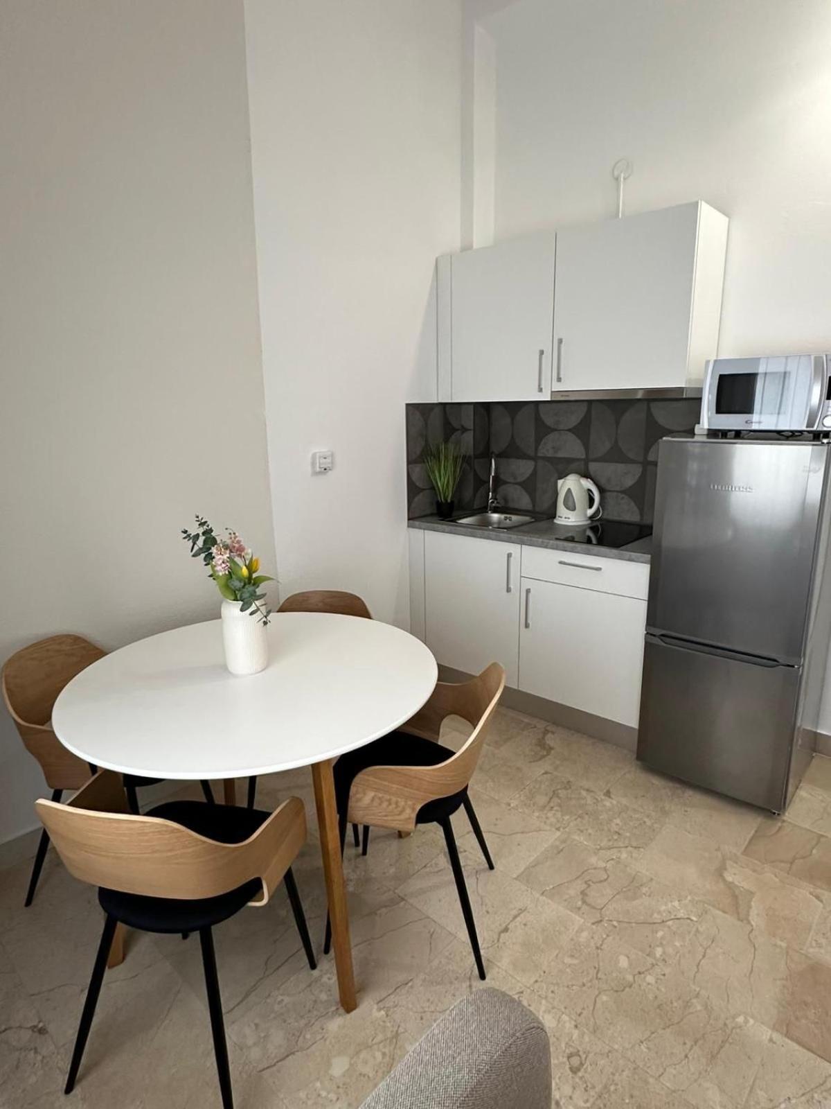 Olga 2 Apartment *