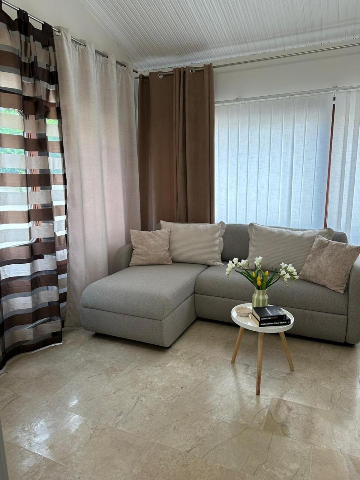 Olga 2 * Makarska
